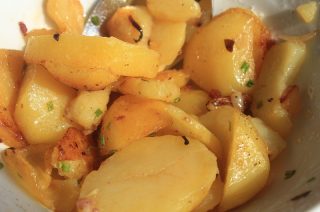 Rohe Bratkartoffeln