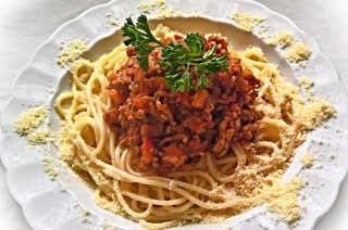 Spaghetti mit Sauce Bolognese