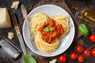 Spaghetti mit Hackfleischsoße