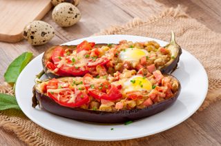 Berenjenas rellenas (Gefüllte Auberginen)