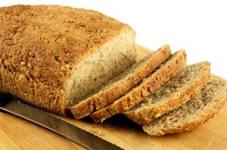 Dinkel-Sonnenblumen Brot
