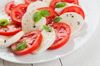 Tomaten Mozzarella Salat